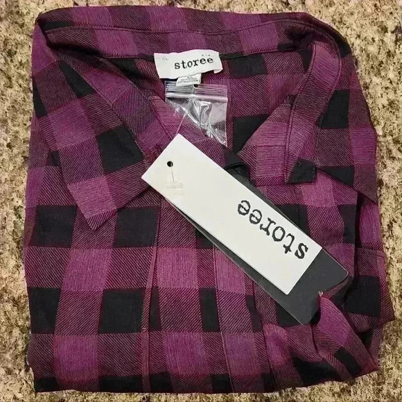 Women's Storee Black and Wine Checkered Sheer LS Long Tail Blouse Sz M - Picture 5 of 8